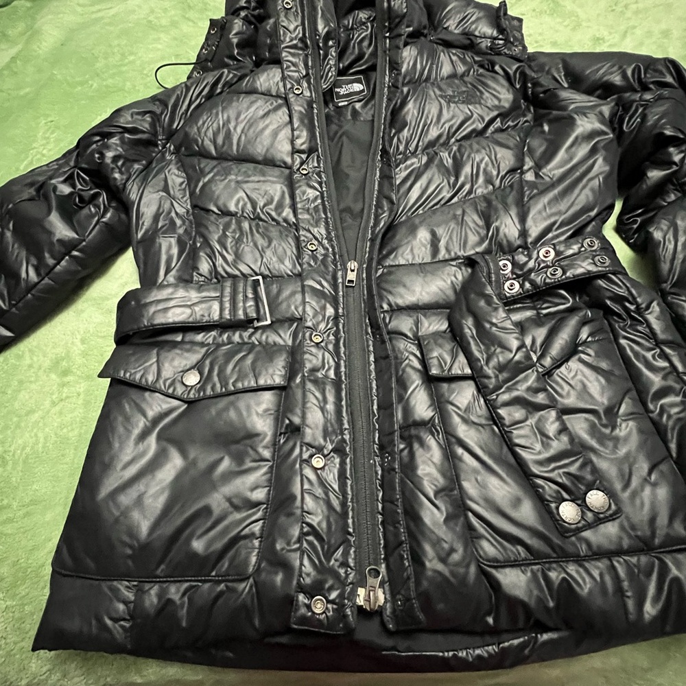 The North Face Women's Shiny Black Puffer Jacket
